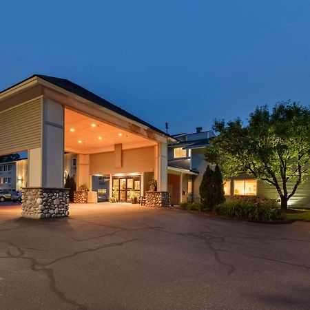 Best Western Plus Windjammer Inn & Conference Center Burlington Exteriör bild