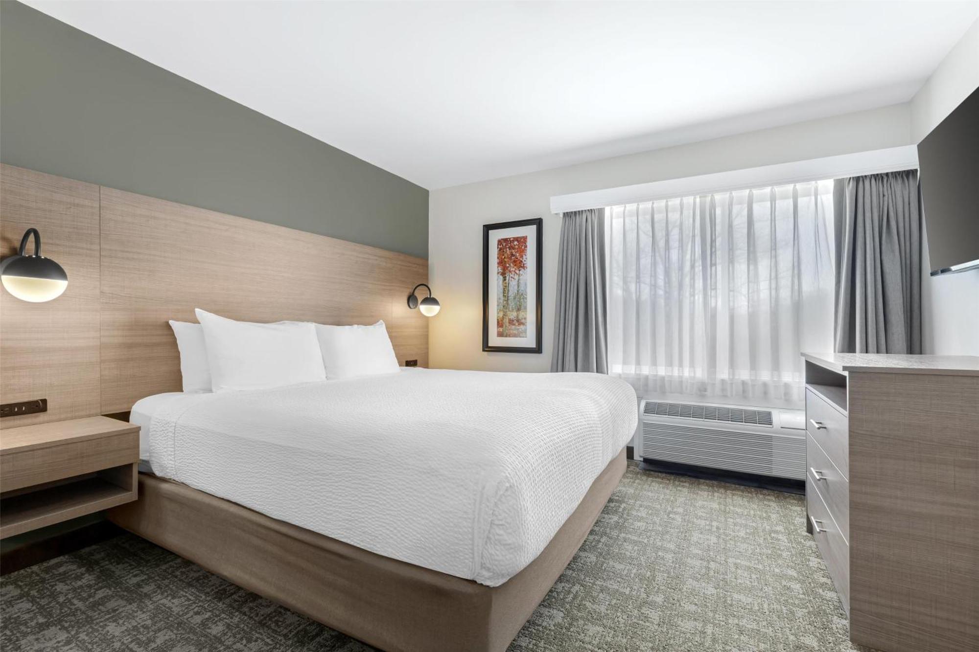 Best Western Plus Windjammer Inn & Conference Center Burlington Exteriör bild